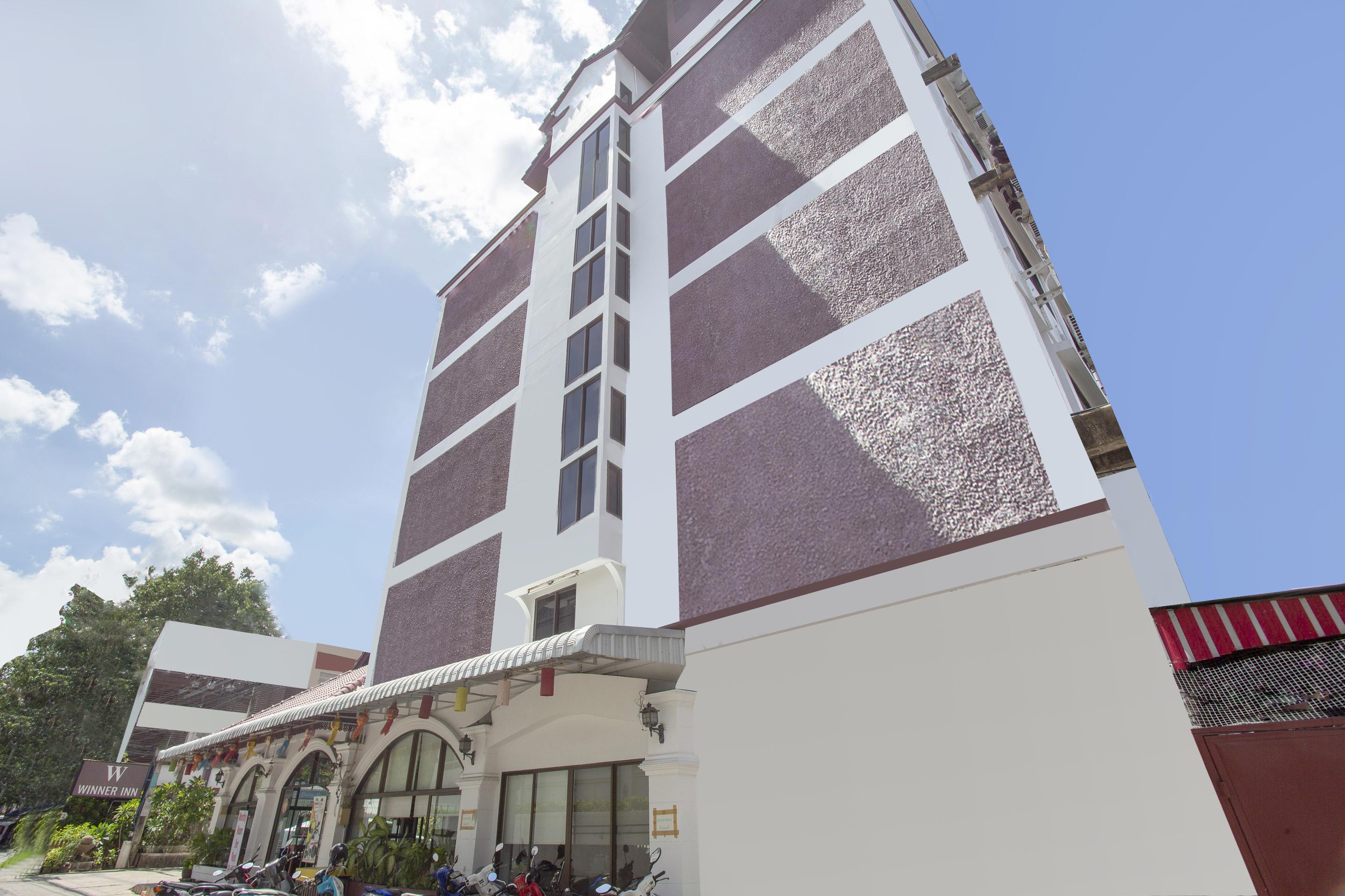 Super Oyo 1096 Winner Inn Hotel Chiang Mai Esterno foto