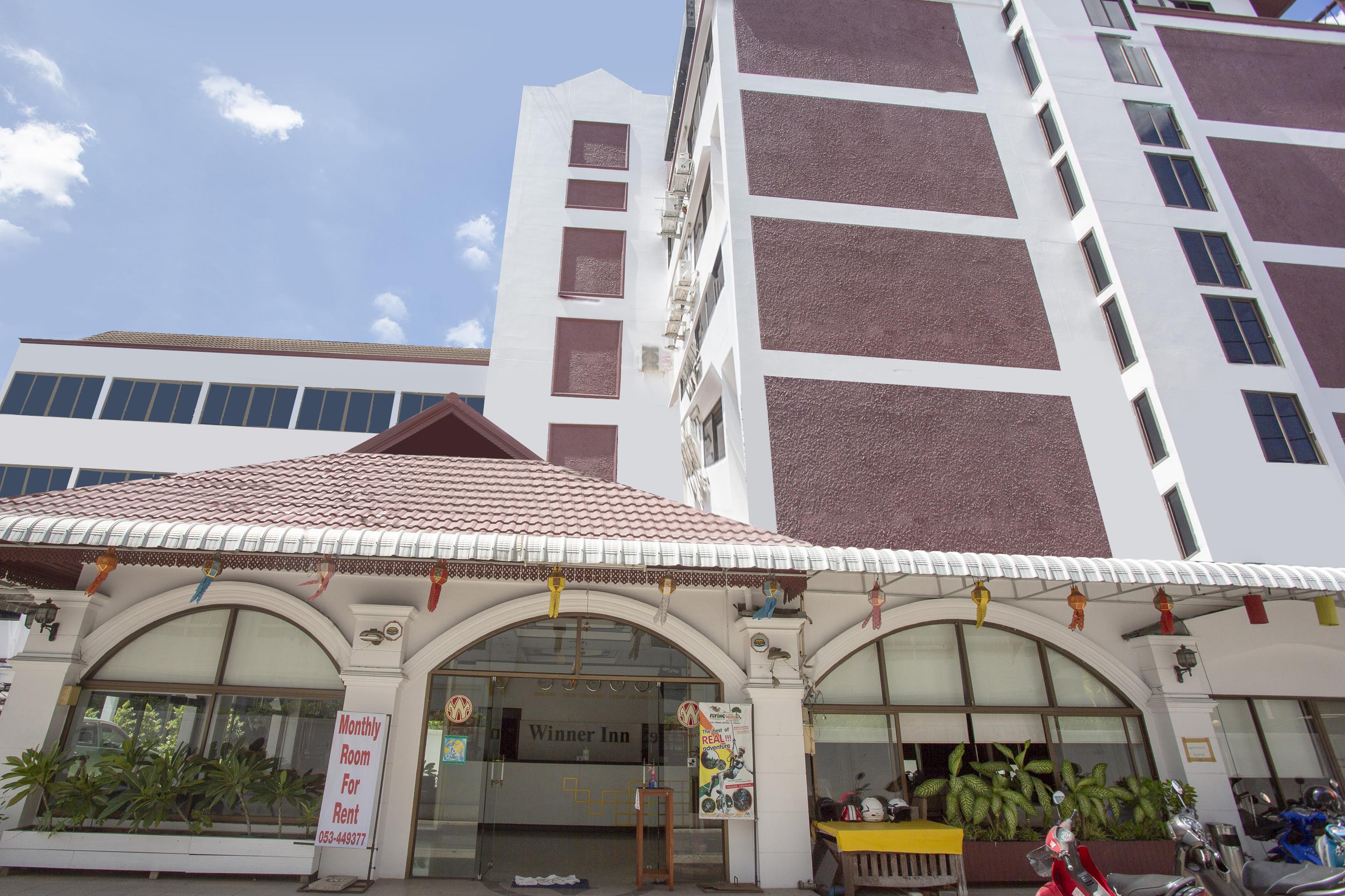 Super Oyo 1096 Winner Inn Hotel Chiang Mai Esterno foto